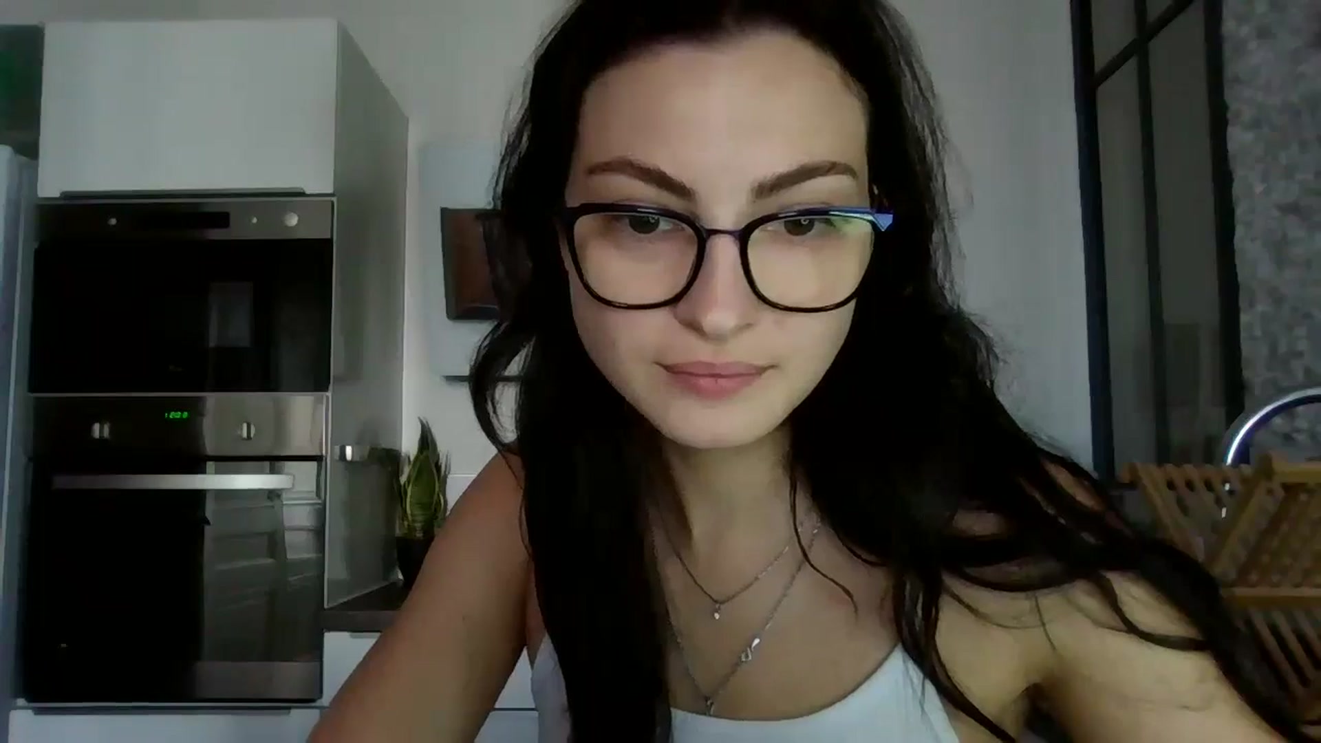 Gallery image thumbnail from MooniXill's myfreecams stream on, 08/06/2024, 10:45 image 5 of 20