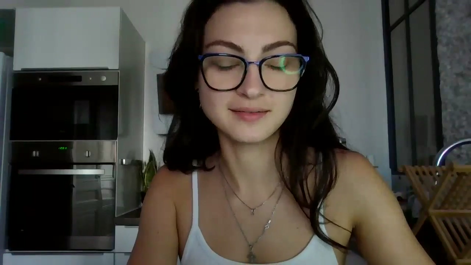 Gallery image thumbnail from MooniXill's myfreecams stream on, 08/06/2024, 10:45 image 6 of 20