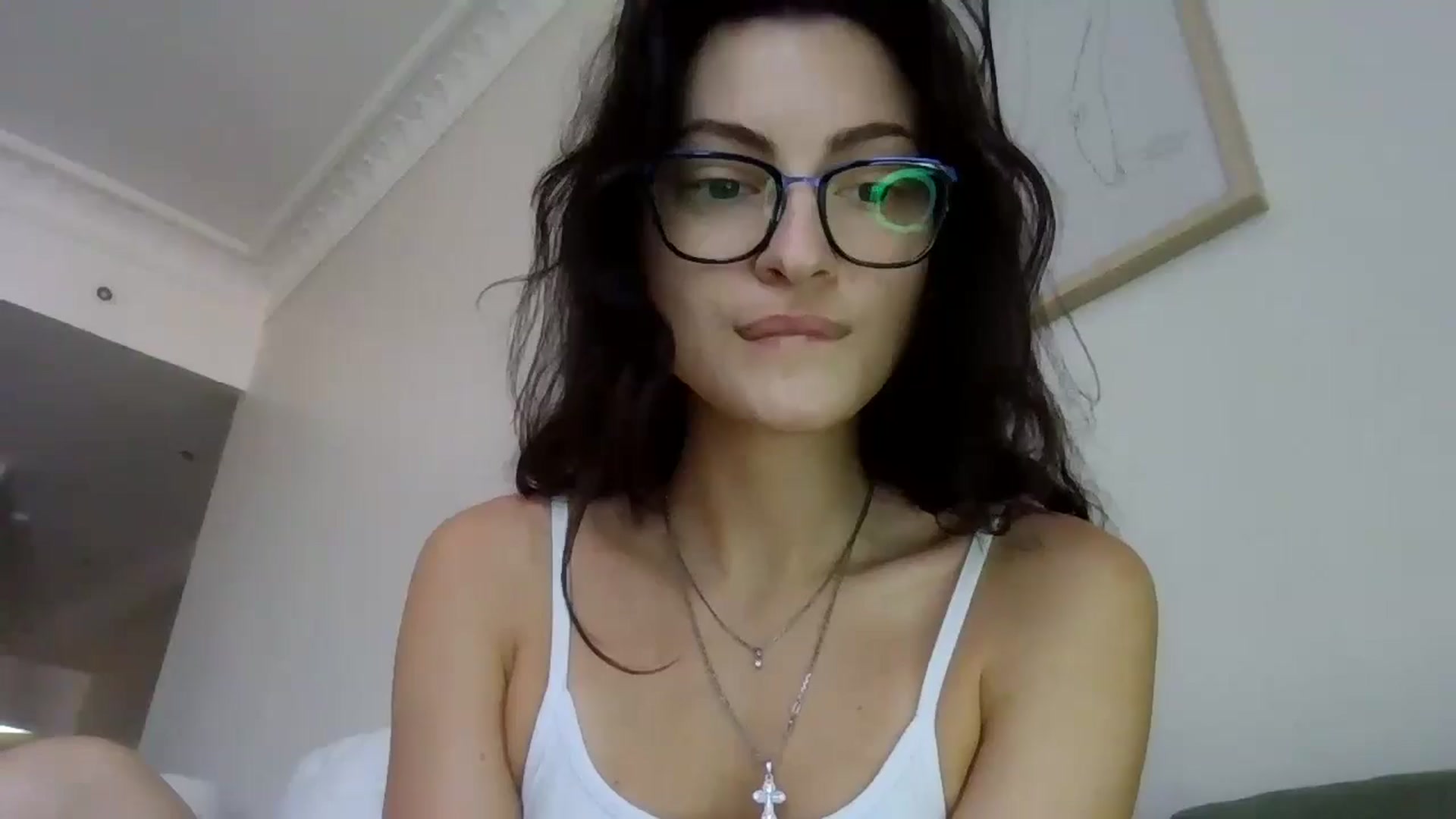 Gallery image thumbnail from MooniXill's myfreecams stream on, 08/06/2024, 10:45 image 17 of 20