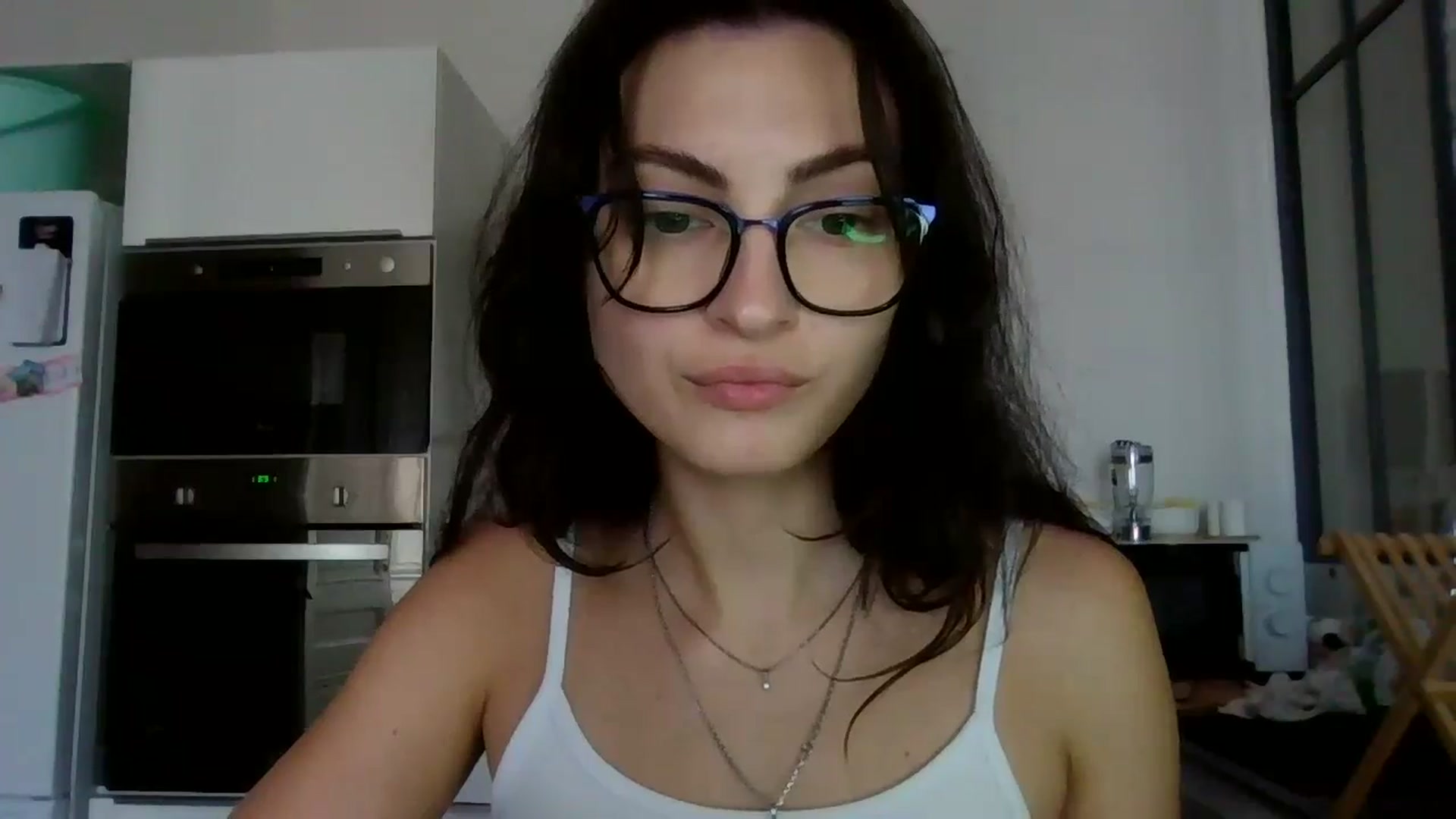 Gallery image thumbnail from MooniXill's myfreecams stream on, 08/06/2024, 12:39 image 3 of 20