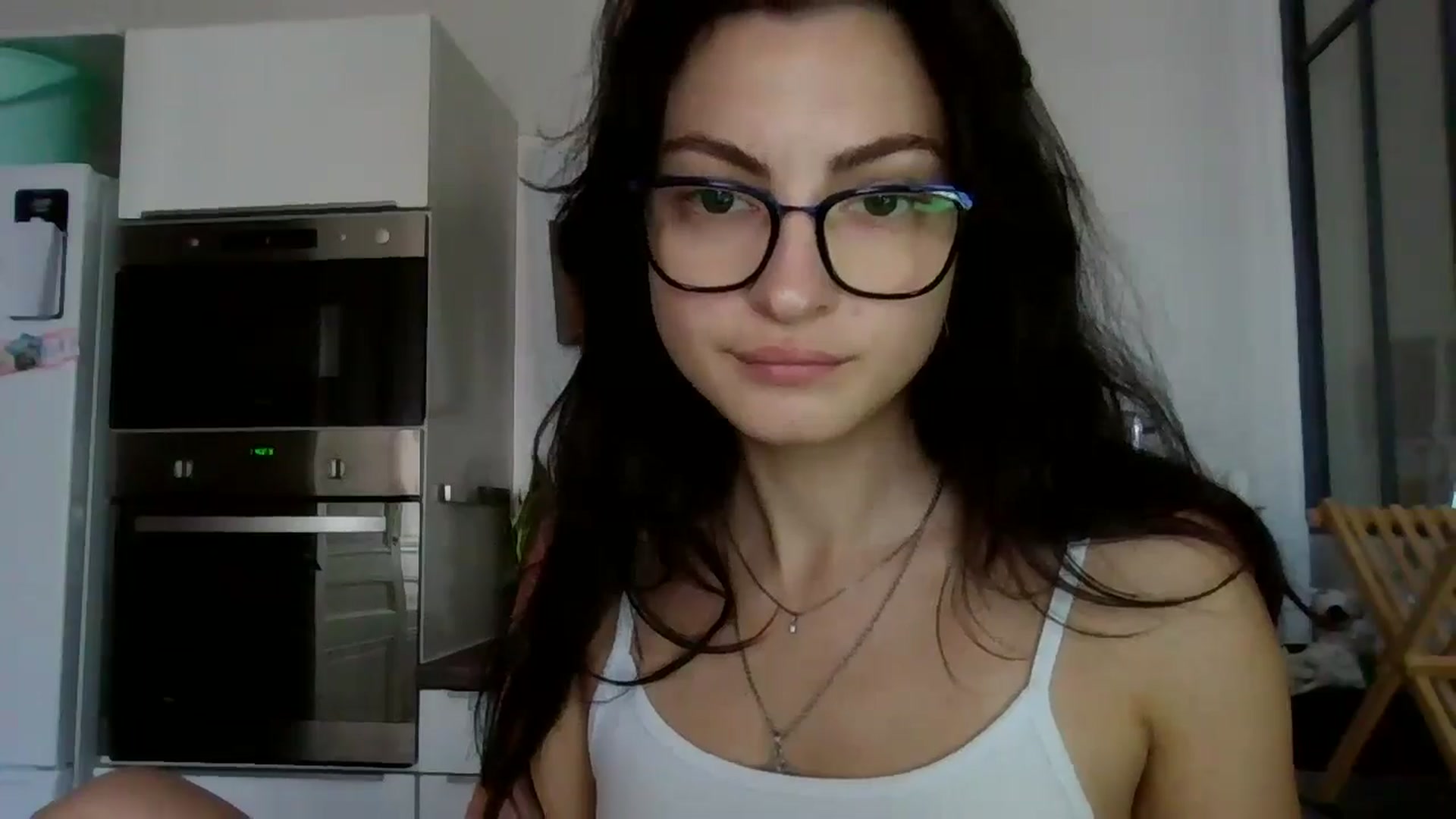 Gallery image thumbnail from MooniXill's myfreecams stream on, 08/06/2024, 12:39 image 17 of 20
