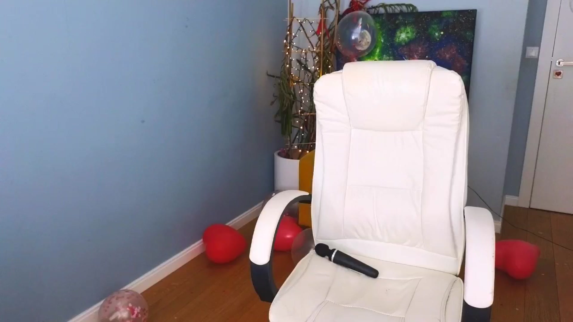 Gallery image thumbnail from Moonlight_'s myfreecams stream on, 02/18/2025, 15:25 image 18 of 20