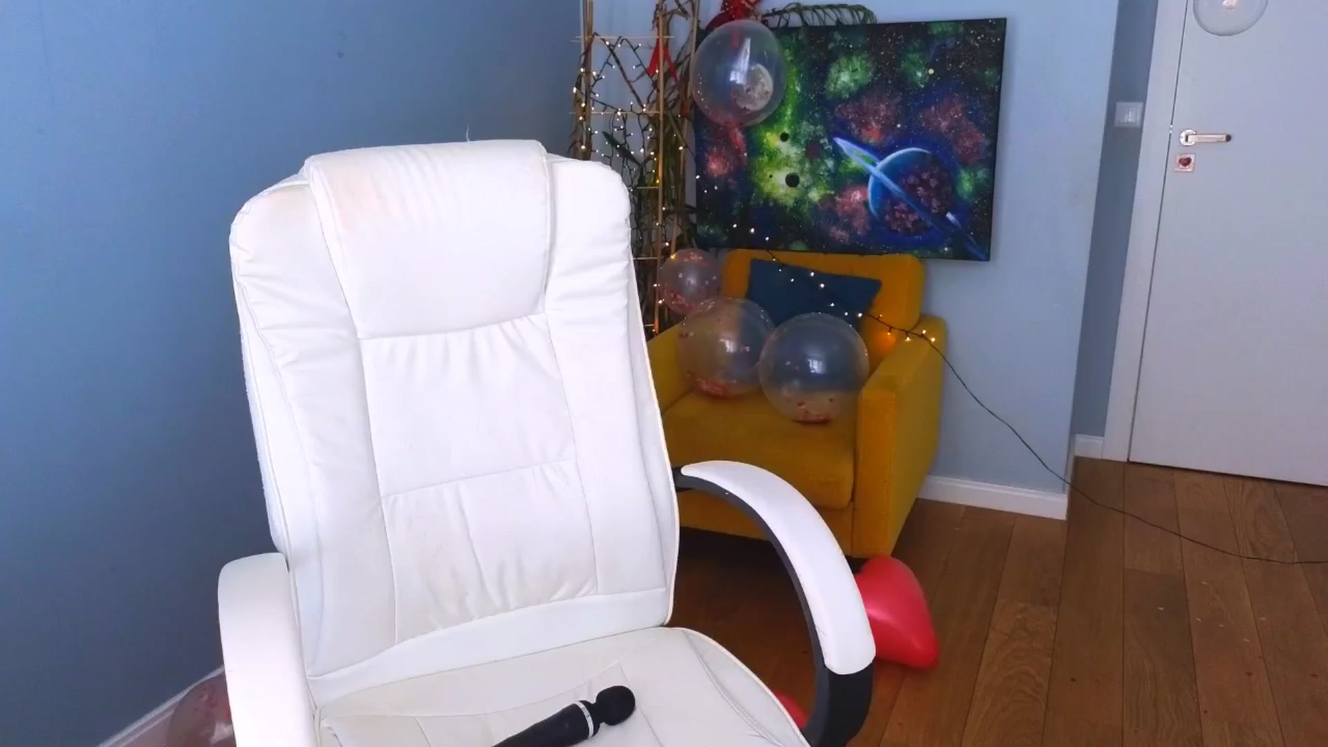 Gallery image thumbnail from Moonlight_'s myfreecams stream on, 02/19/2025, 12:00 image 19 of 20