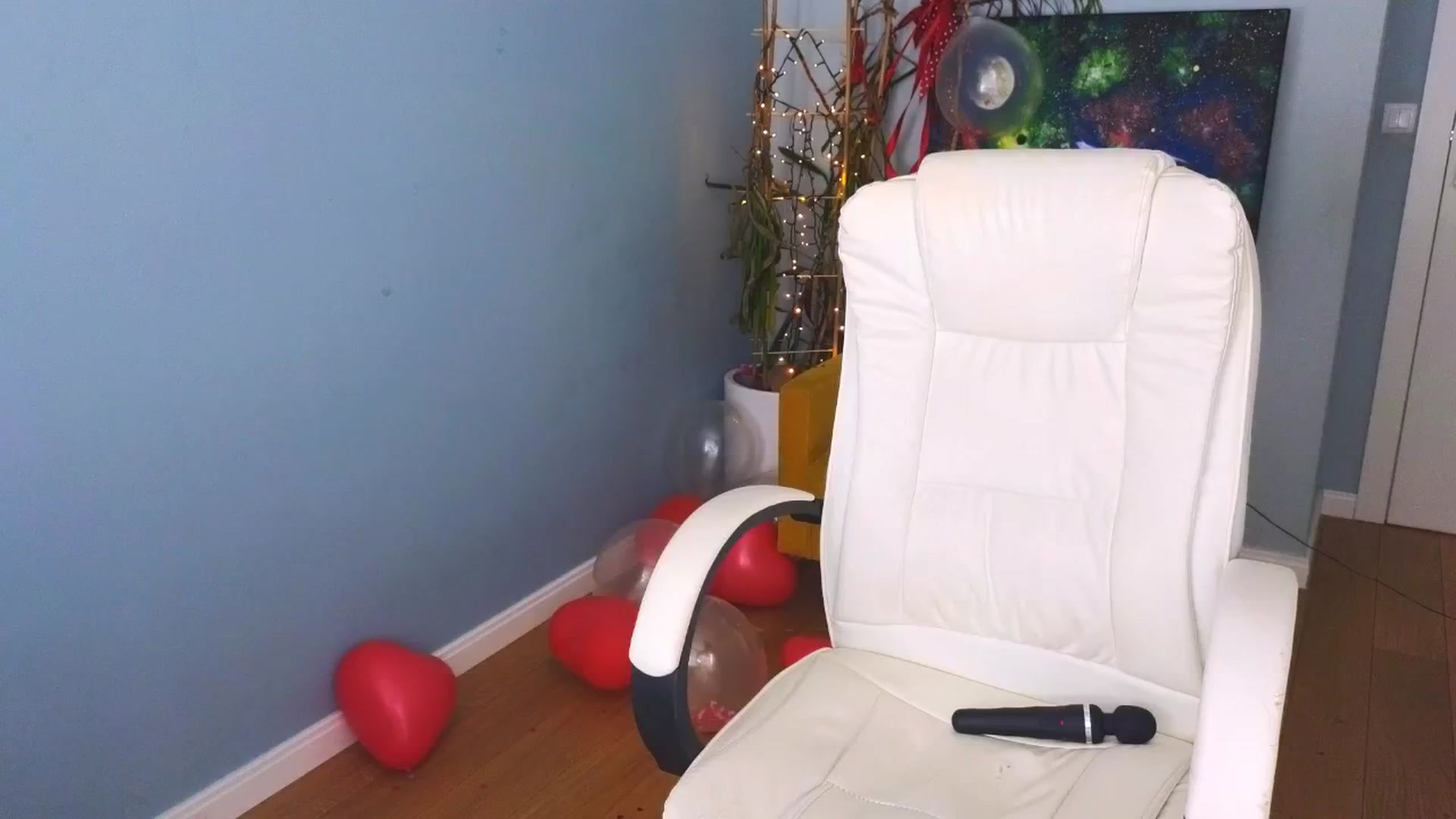 Gallery image thumbnail from Moonlight_'s myfreecams stream on, 03/01/2025, 14:07 image 13 of 20