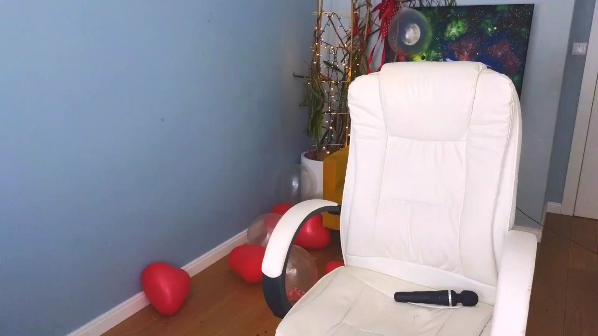 Gallery image thumbnail from Moonlight_'s myfreecams stream on, 03/01/2025, 14:07 image 10 of 20