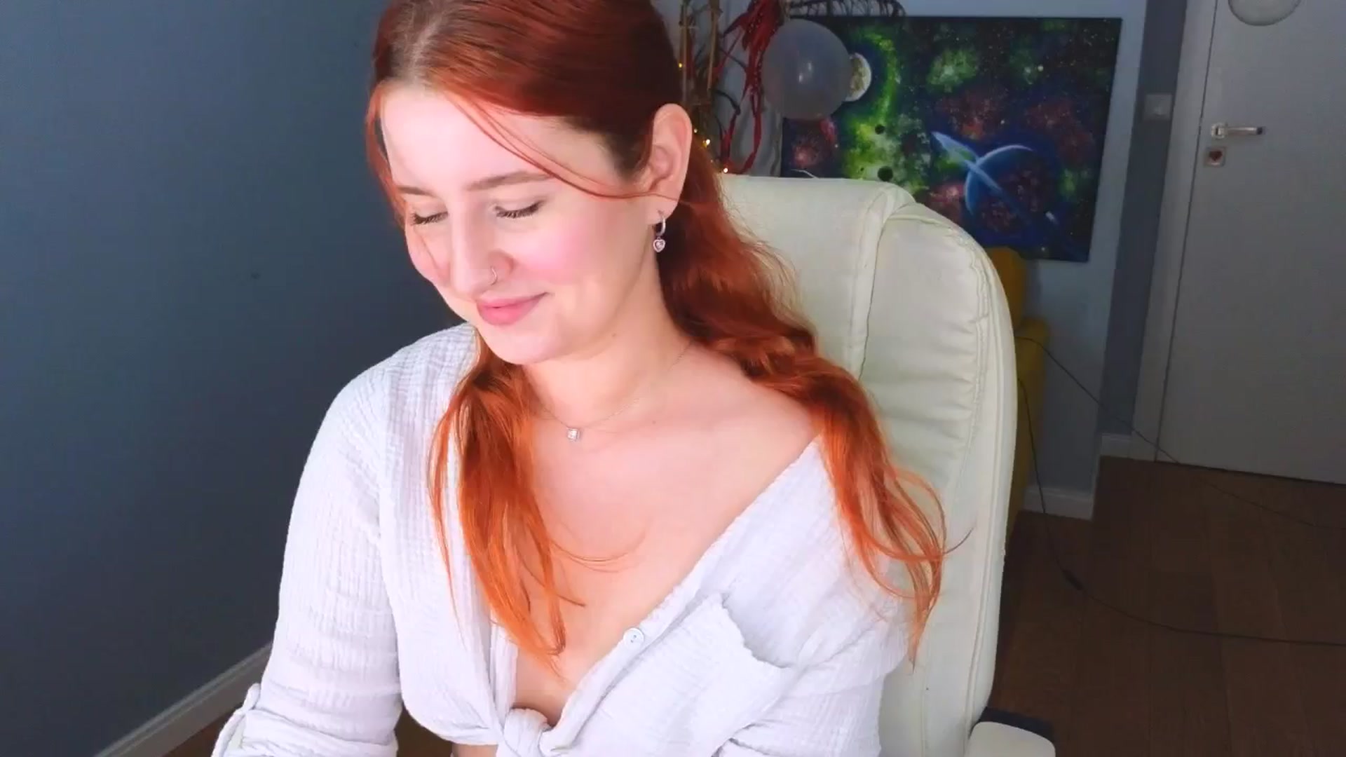 Gallery image thumbnail from Moonlight_'s myfreecams stream on, 03/25/2025, 17:25 image 1 of 20