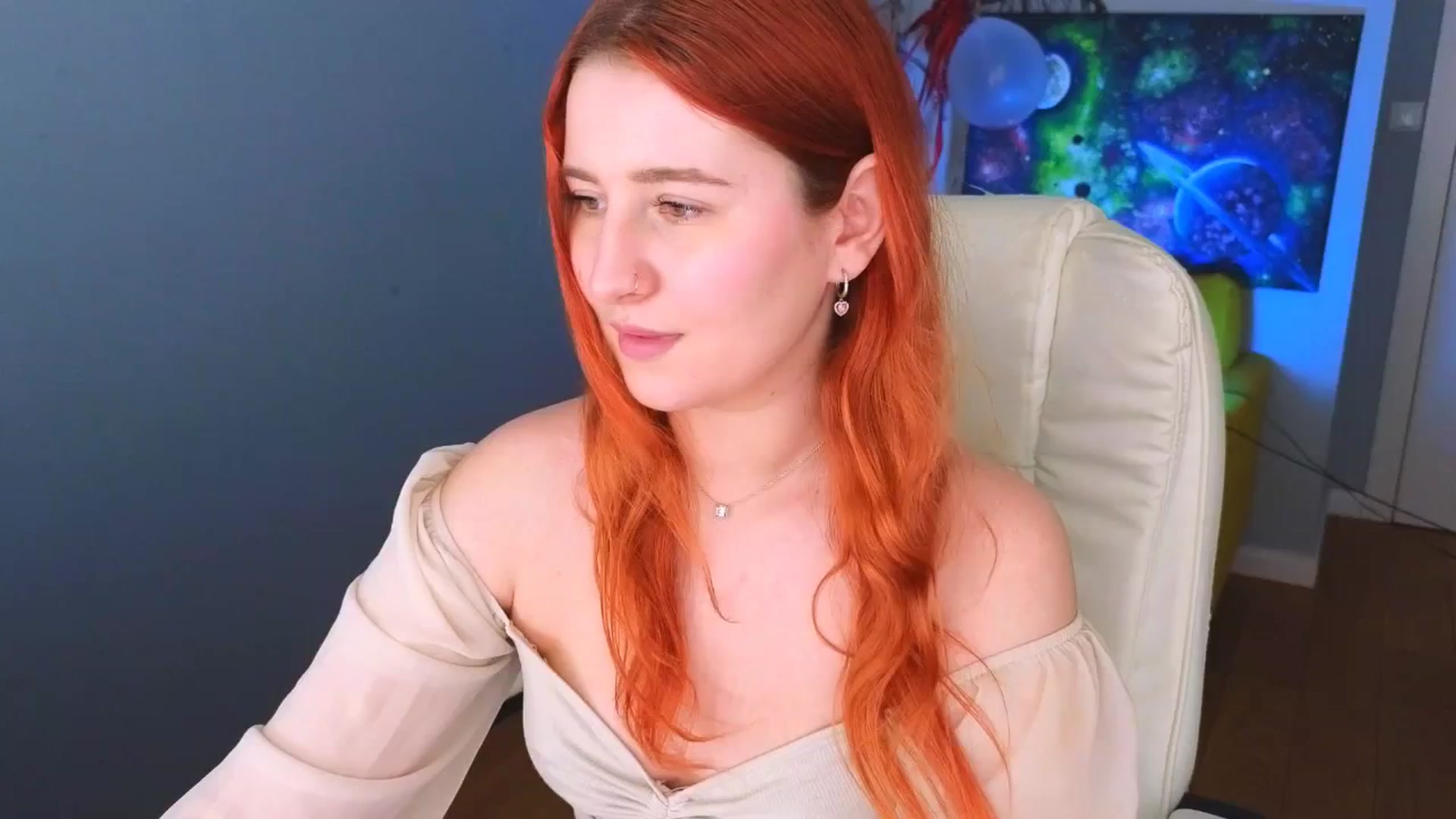 Gallery image thumbnail from Moonlight_'s myfreecams stream on, 04/01/2025, 15:21 image 17 of 20
