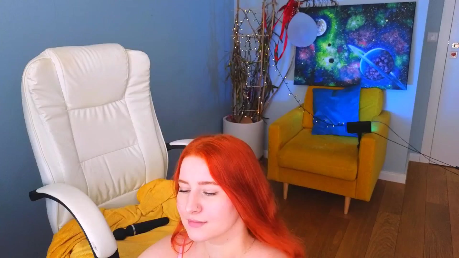 Gallery image thumbnail from Moonlight_'s myfreecams stream on, 04/18/2025, 14:26 image 14 of 20