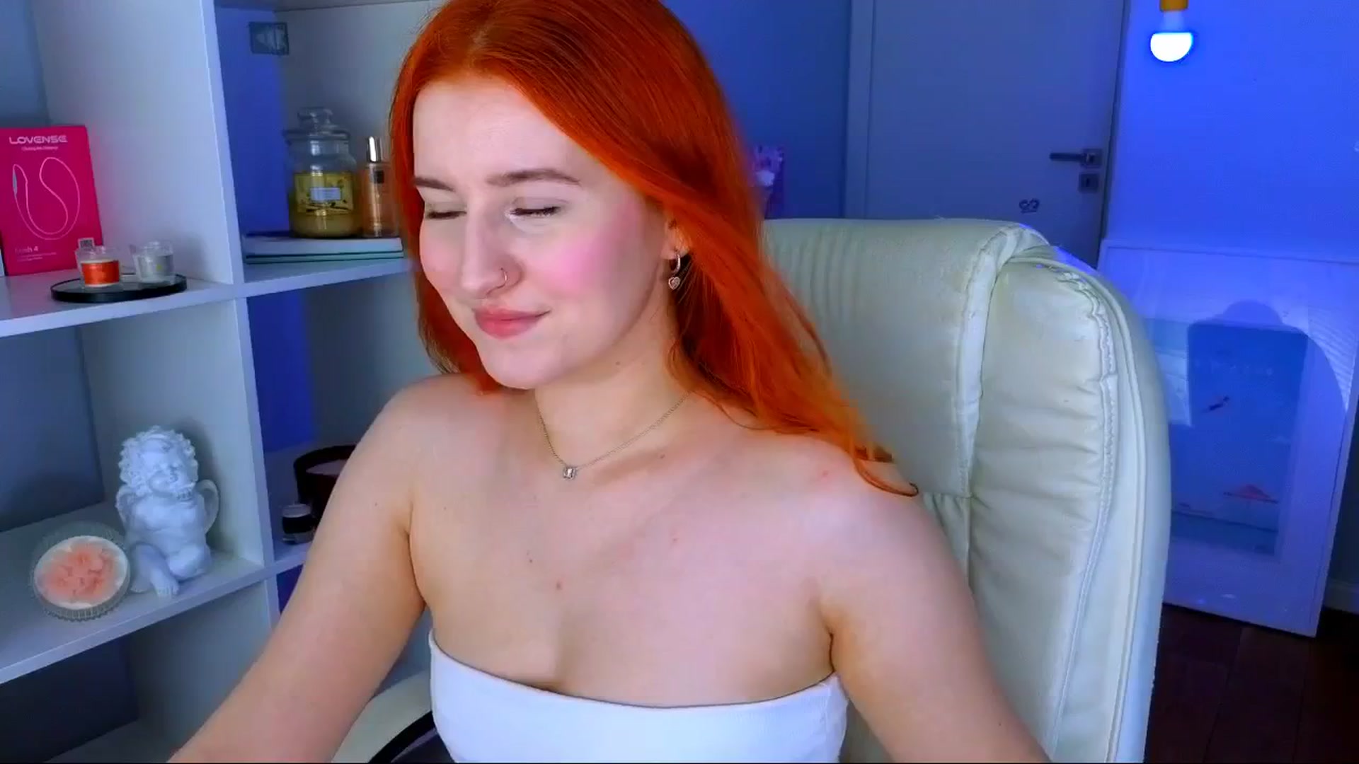 Gallery image thumbnail from Moonlight_'s myfreecams stream on, 01/06/2026, 17:02 image 10 of 20