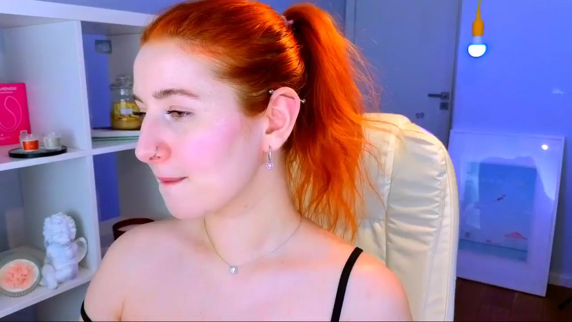 Gallery image thumbnail from Moonlight_'s myfreecams stream on, 01/08/2026, 17:23 image 6 of 20