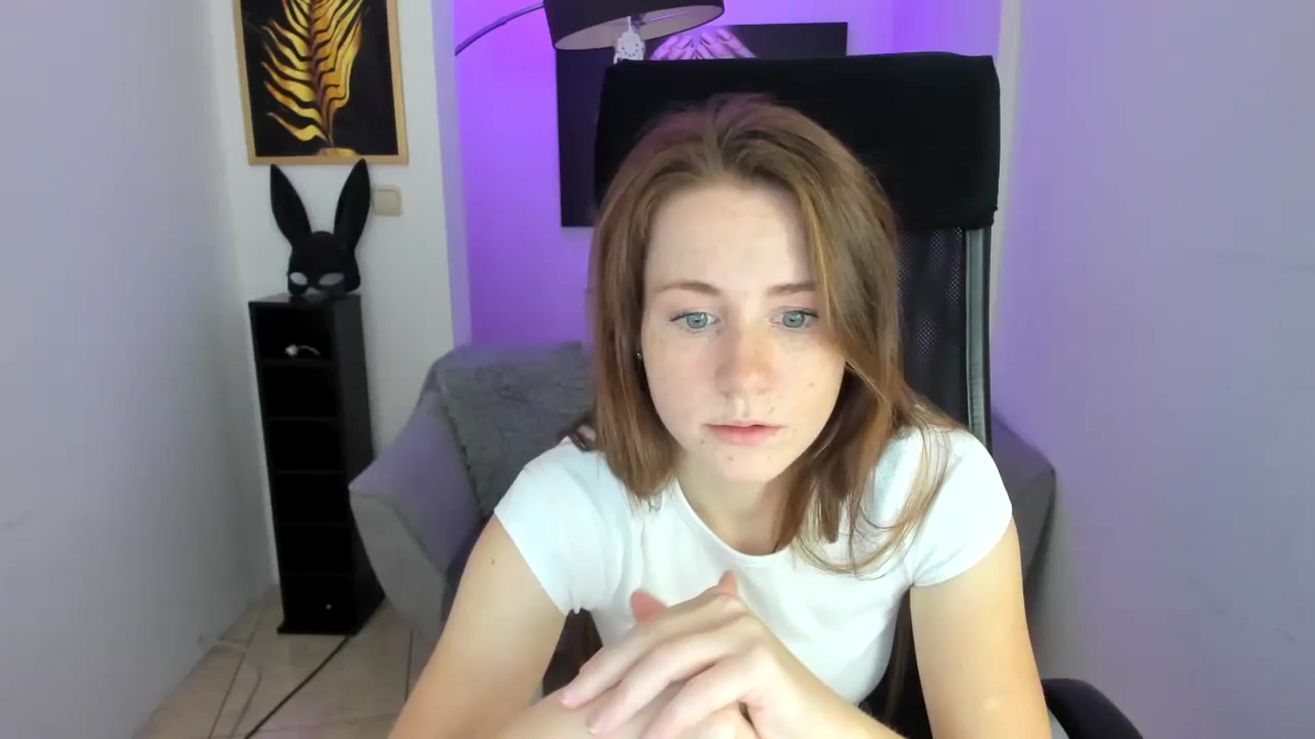 Gallery image thumbnail from Moonshinee's myfreecams stream on, 11/09/2024, 16:41 image 1 of 20