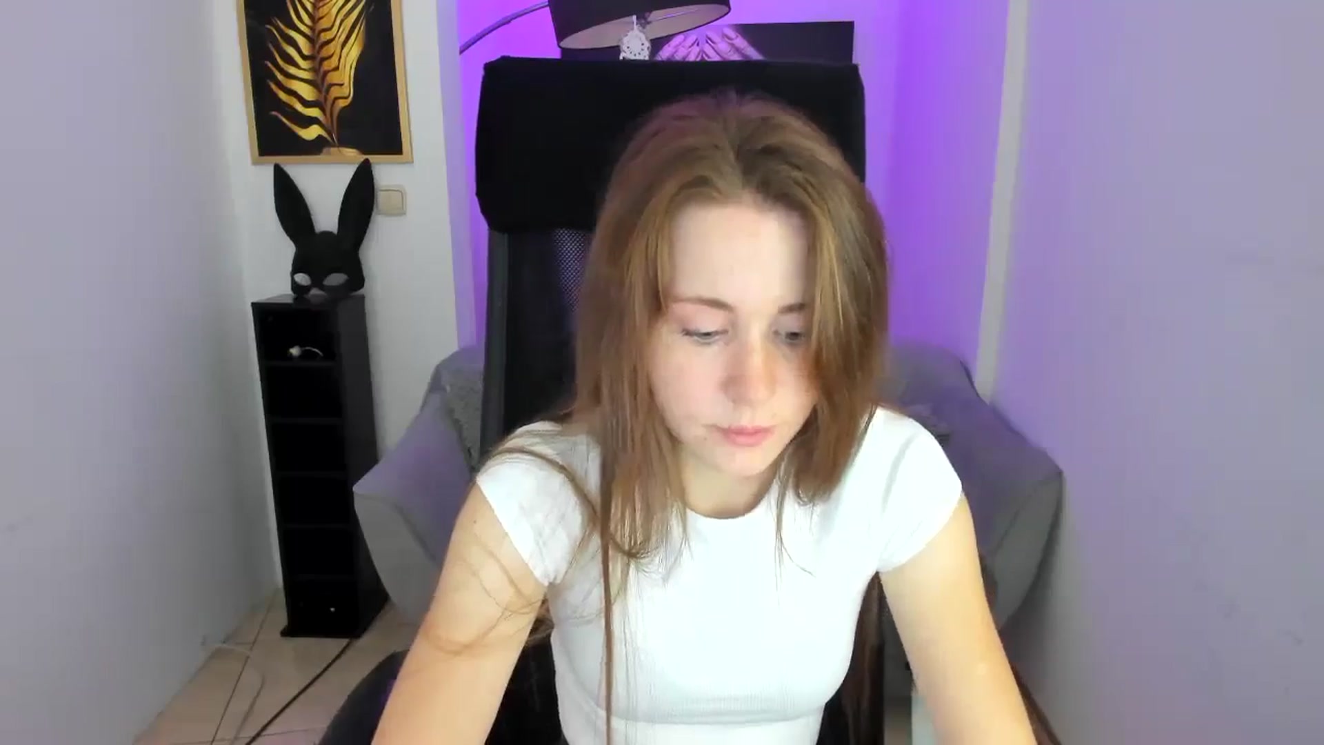 Gallery image thumbnail from Moonshinee's myfreecams stream on, 11/09/2024, 16:56 image 15 of 20