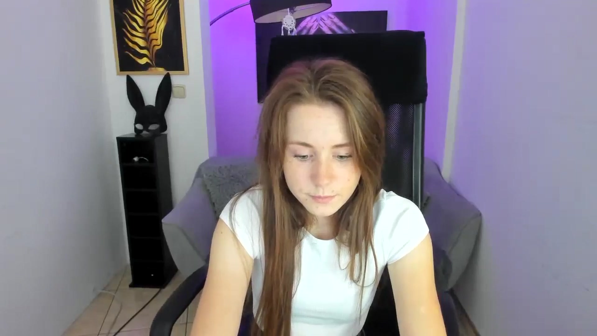 Gallery image thumbnail from Moonshinee's myfreecams stream on, 11/09/2024, 20:28 image 5 of 20