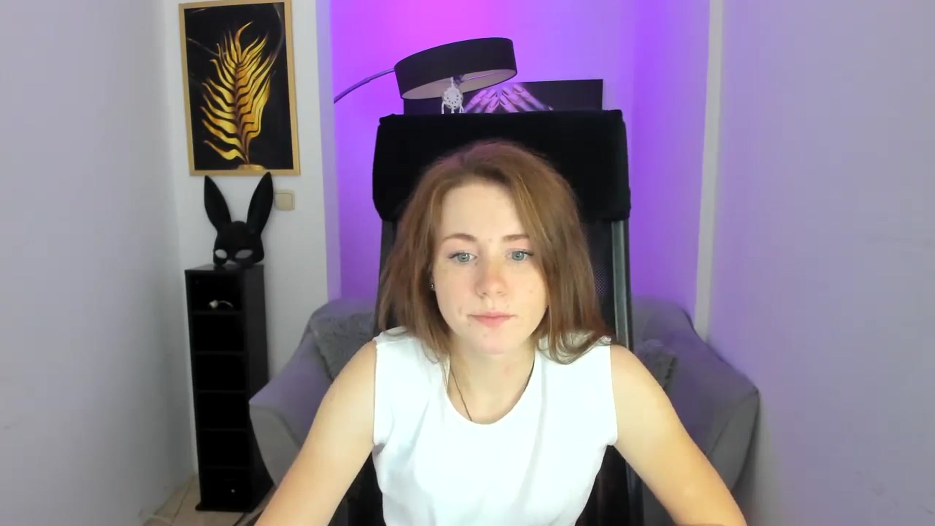Gallery image thumbnail from Moonshinee's myfreecams stream on, 11/10/2024, 14:42 image 16 of 20