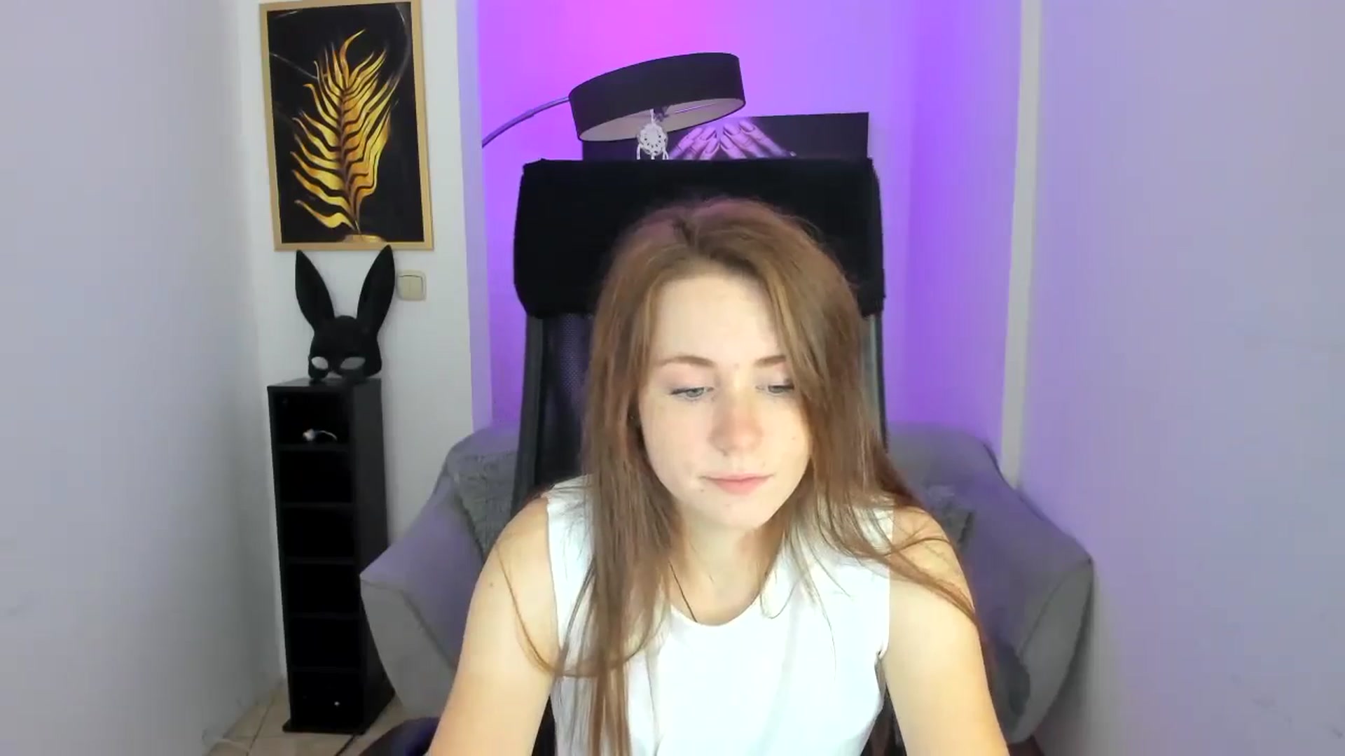 Gallery image thumbnail from Moonshinee's myfreecams stream on, 11/10/2024, 14:42 image 3 of 20