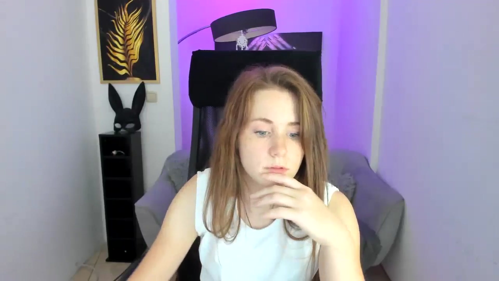 Gallery image thumbnail from Moonshinee's myfreecams stream on, 11/10/2024, 20:58 image 11 of 20