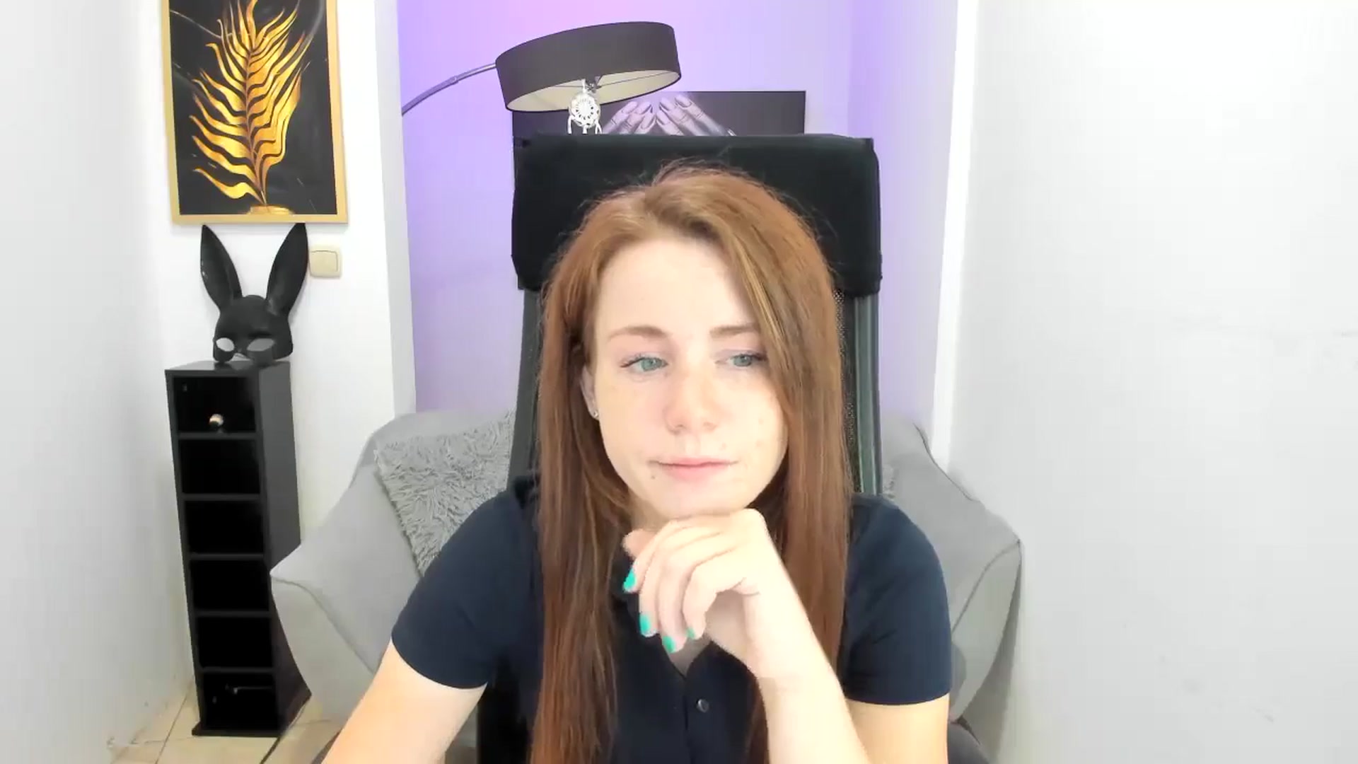 Gallery image thumbnail from Moonshinee's myfreecams stream on, 11/13/2024, 13:19 image 12 of 20