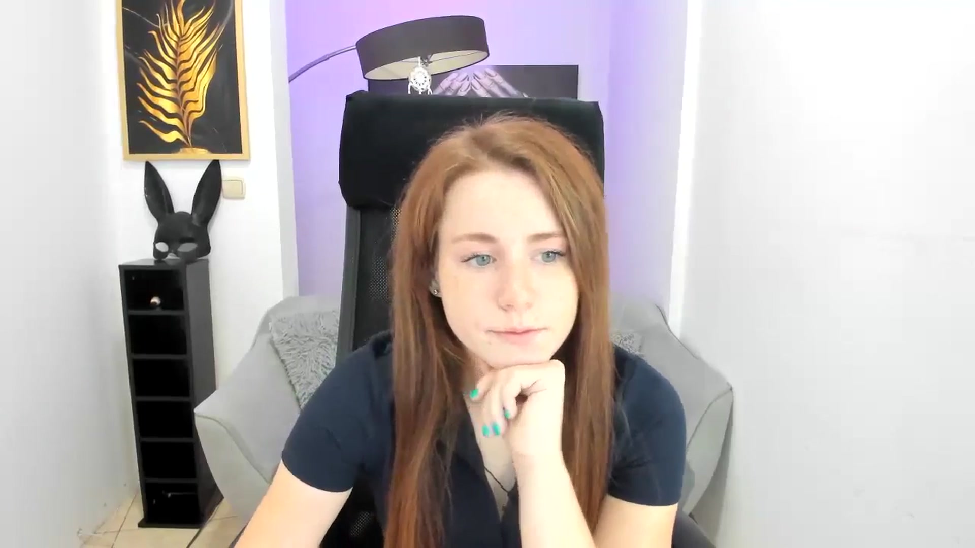 Gallery image thumbnail from Moonshinee's myfreecams stream on, 11/13/2024, 13:19 image 4 of 20