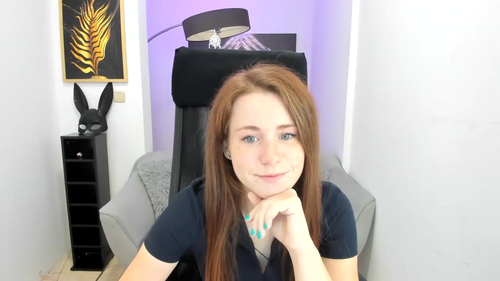 Gallery image thumbnail from Moonshinee's myfreecams stream on, 11/13/2024, 13:19 image 3 of 20