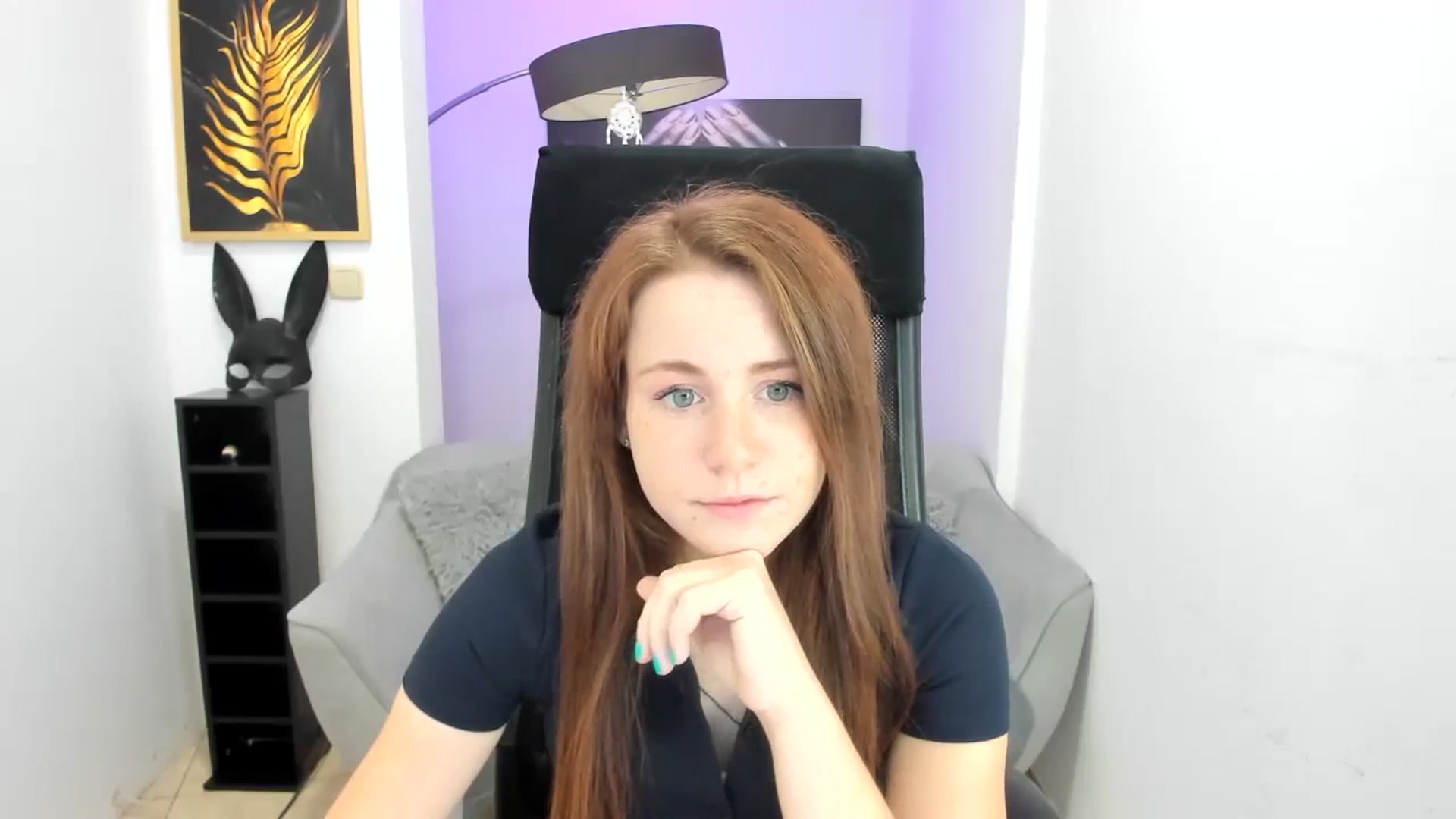 Gallery image thumbnail from Moonshinee's myfreecams stream on, 11/13/2024, 13:19 image 7 of 20