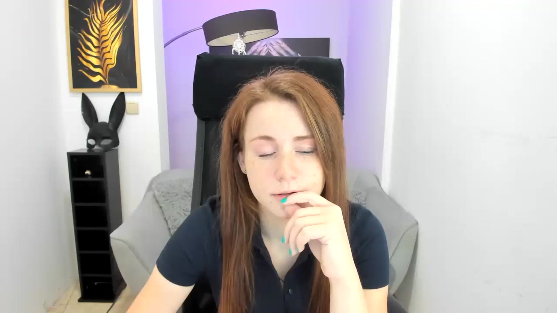 Gallery image thumbnail from Moonshinee's myfreecams stream on, 11/13/2024, 13:19 image 13 of 20
