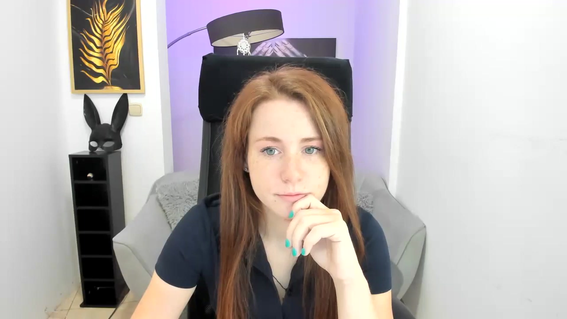 Gallery image thumbnail from Moonshinee's myfreecams stream on, 11/13/2024, 13:19 image 6 of 20