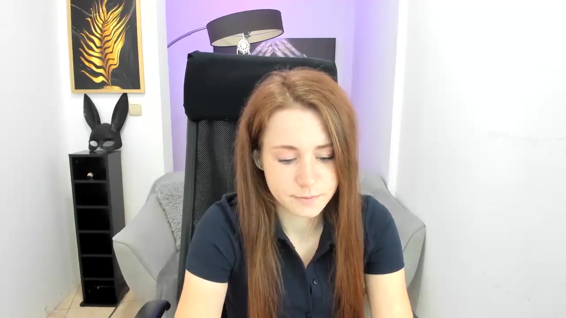Gallery image thumbnail from Moonshinee's myfreecams stream on, 11/13/2024, 13:19 image 19 of 20