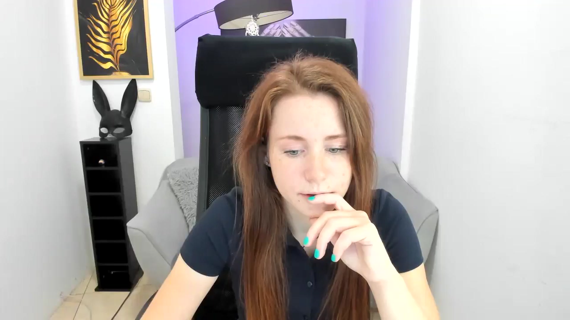 Gallery image thumbnail from Moonshinee's myfreecams stream on, 11/13/2024, 14:35 image 11 of 20