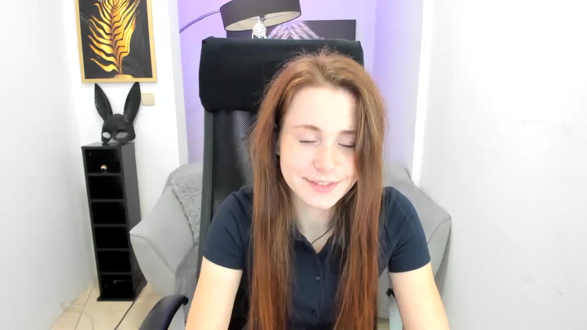 Gallery image thumbnail from Moonshinee's myfreecams stream on, 11/13/2024, 14:35 image 15 of 20