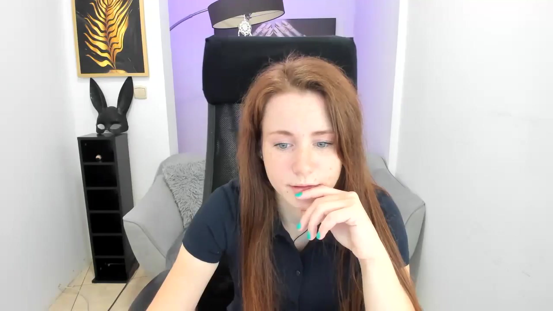 Gallery image thumbnail from Moonshinee's myfreecams stream on, 11/13/2024, 14:35 image 7 of 20