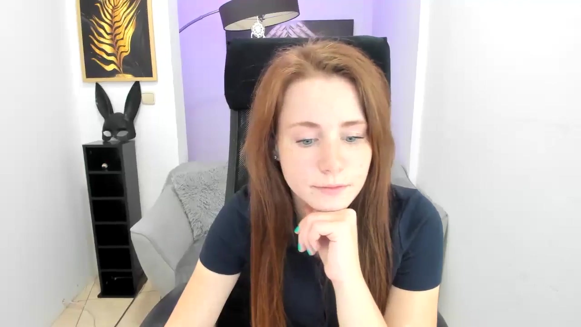 Gallery image thumbnail from Moonshinee's myfreecams stream on, 11/13/2024, 15:16 image 10 of 20