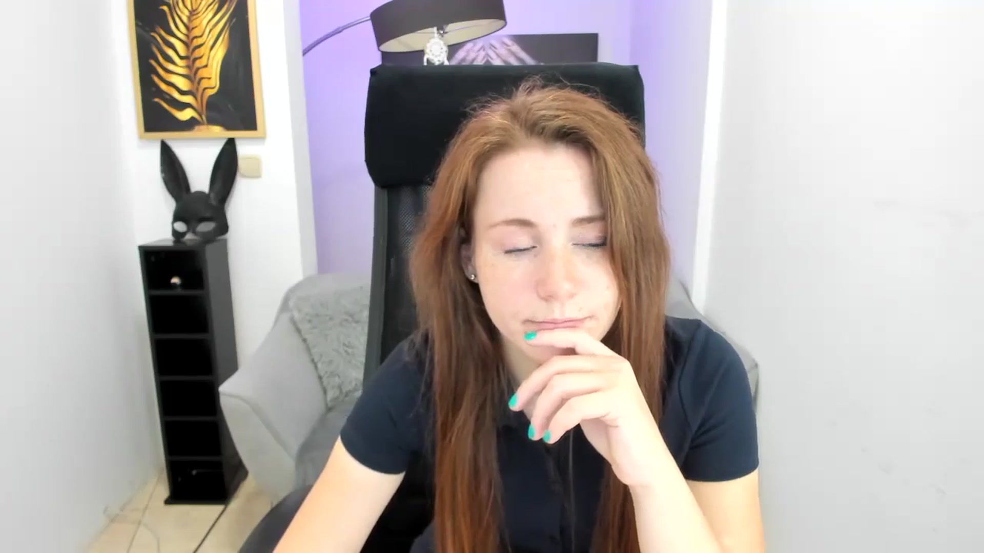 Gallery image thumbnail from Moonshinee's myfreecams stream on, 11/13/2024, 15:16 image 14 of 20