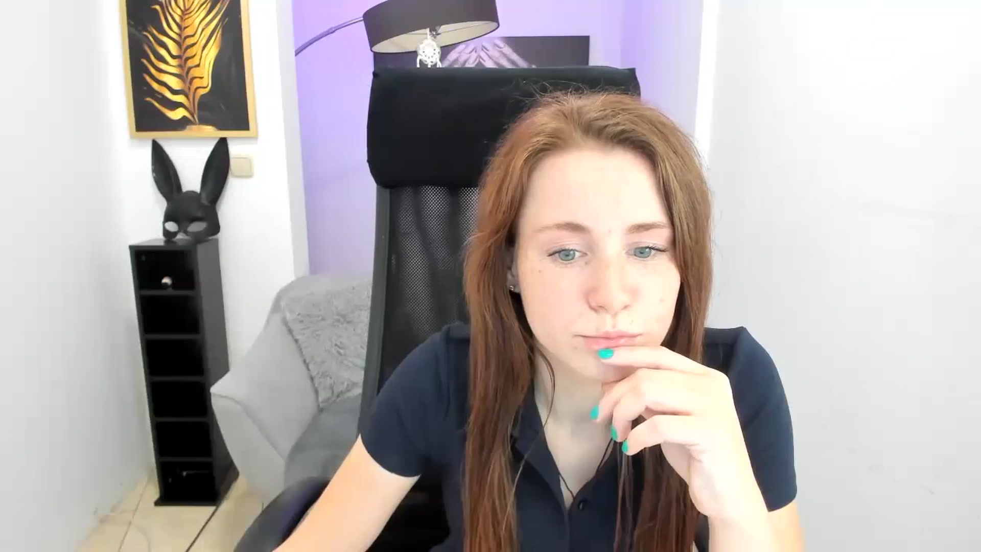 Gallery image thumbnail from Moonshinee's myfreecams stream on, 11/13/2024, 18:54 image 8 of 20