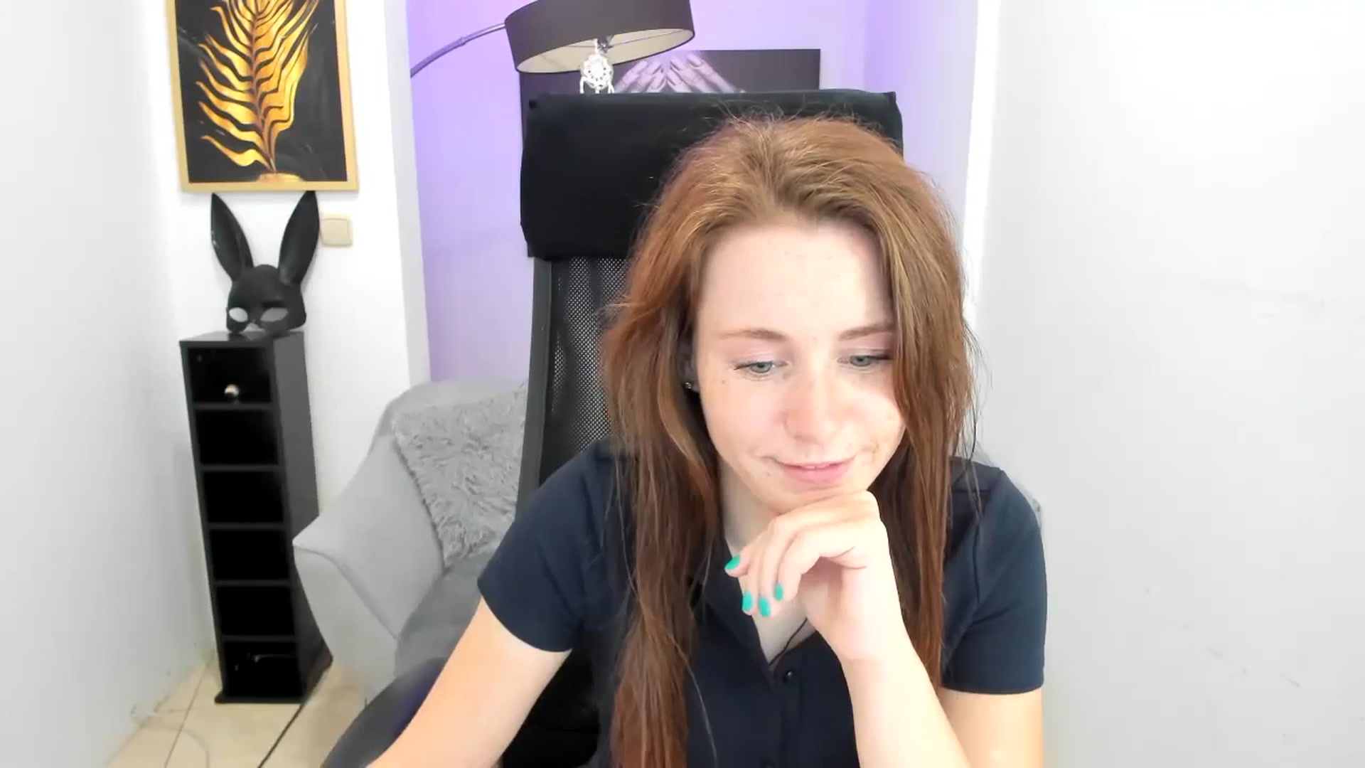 Gallery image thumbnail from Moonshinee's myfreecams stream on, 11/13/2024, 18:54 image 2 of 20