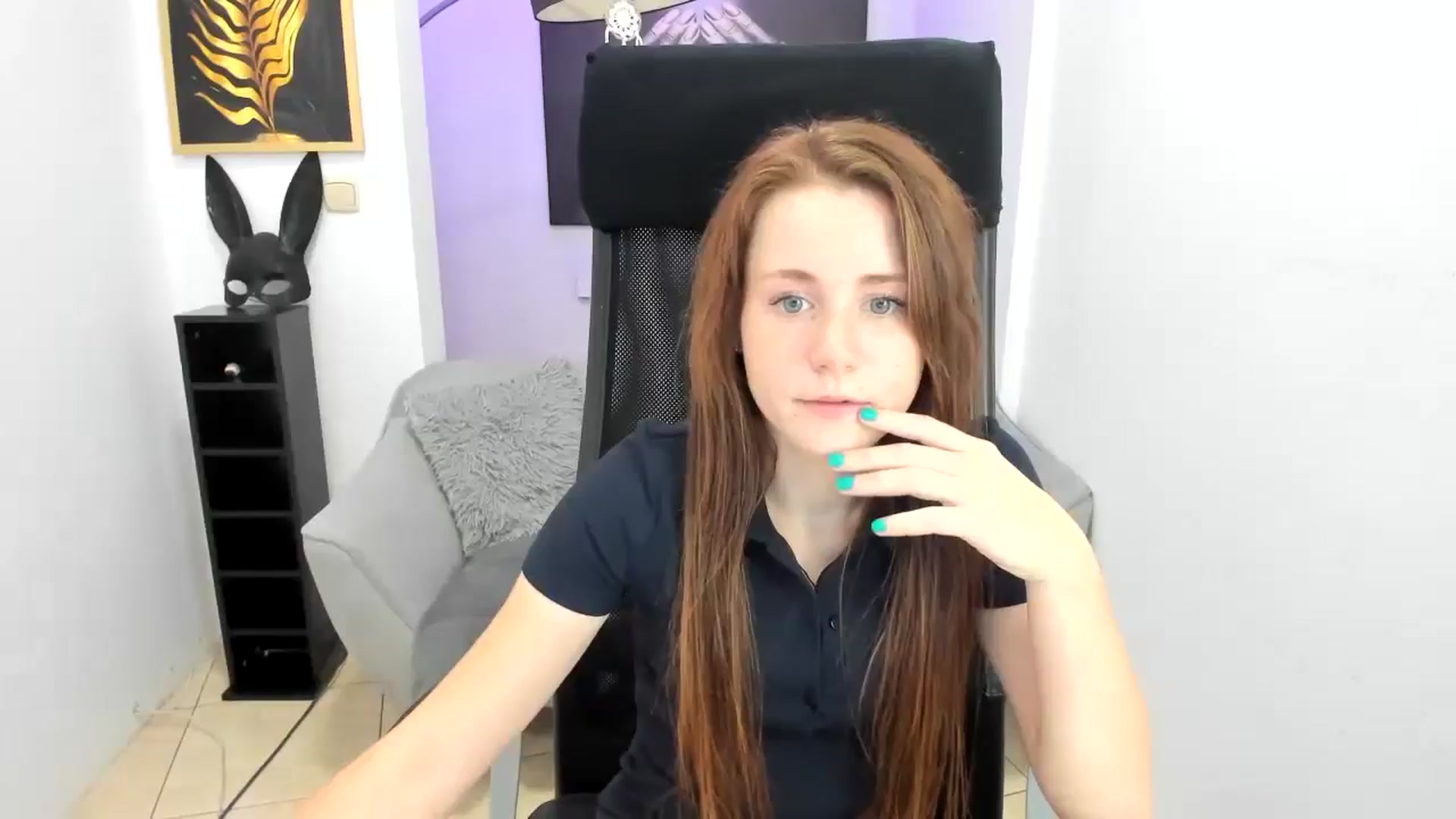 Gallery image thumbnail from Moonshinee's myfreecams stream on, 11/13/2024, 20:26 image 1 of 20