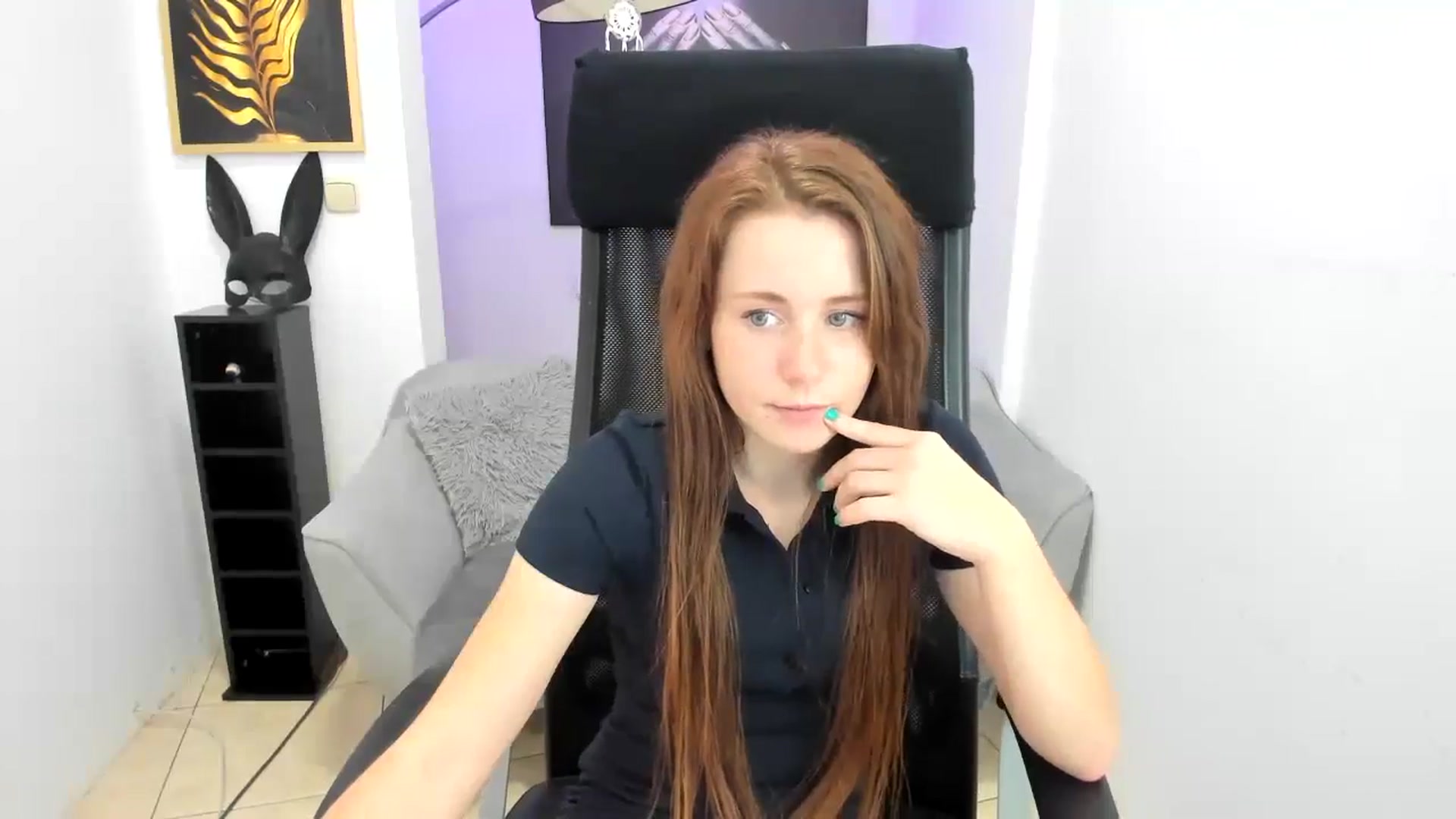 Gallery image thumbnail from Moonshinee's myfreecams stream on, 11/13/2024, 20:26 image 13 of 20