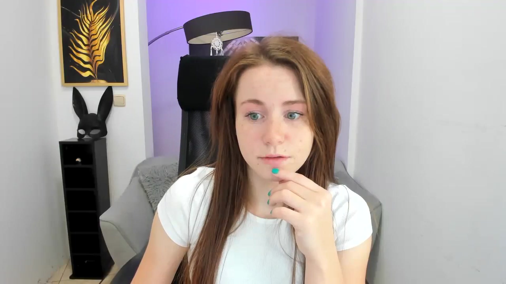 Gallery image thumbnail from Moonshinee's myfreecams stream on, 11/14/2024, 13:35 image 2 of 20