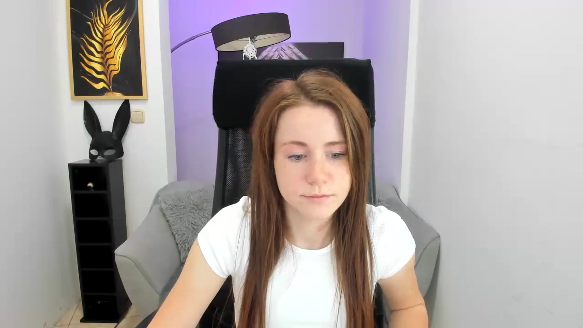 Gallery image thumbnail from Moonshinee's myfreecams stream on, 11/14/2024, 13:35 image 9 of 20