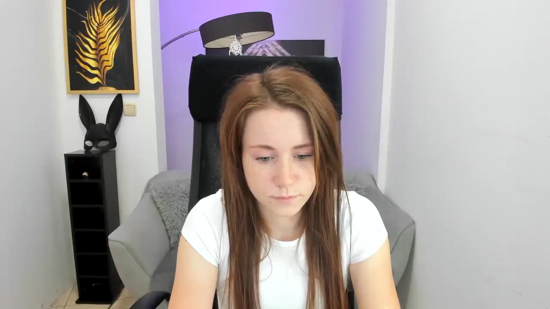Gallery image thumbnail from Moonshinee's myfreecams stream on, 11/14/2024, 13:35 image 7 of 20