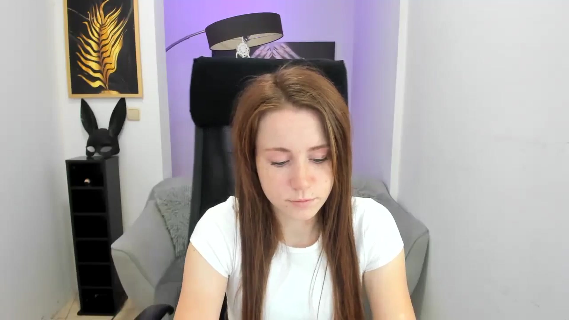 Gallery image thumbnail from Moonshinee's myfreecams stream on, 11/14/2024, 13:35 image 10 of 20