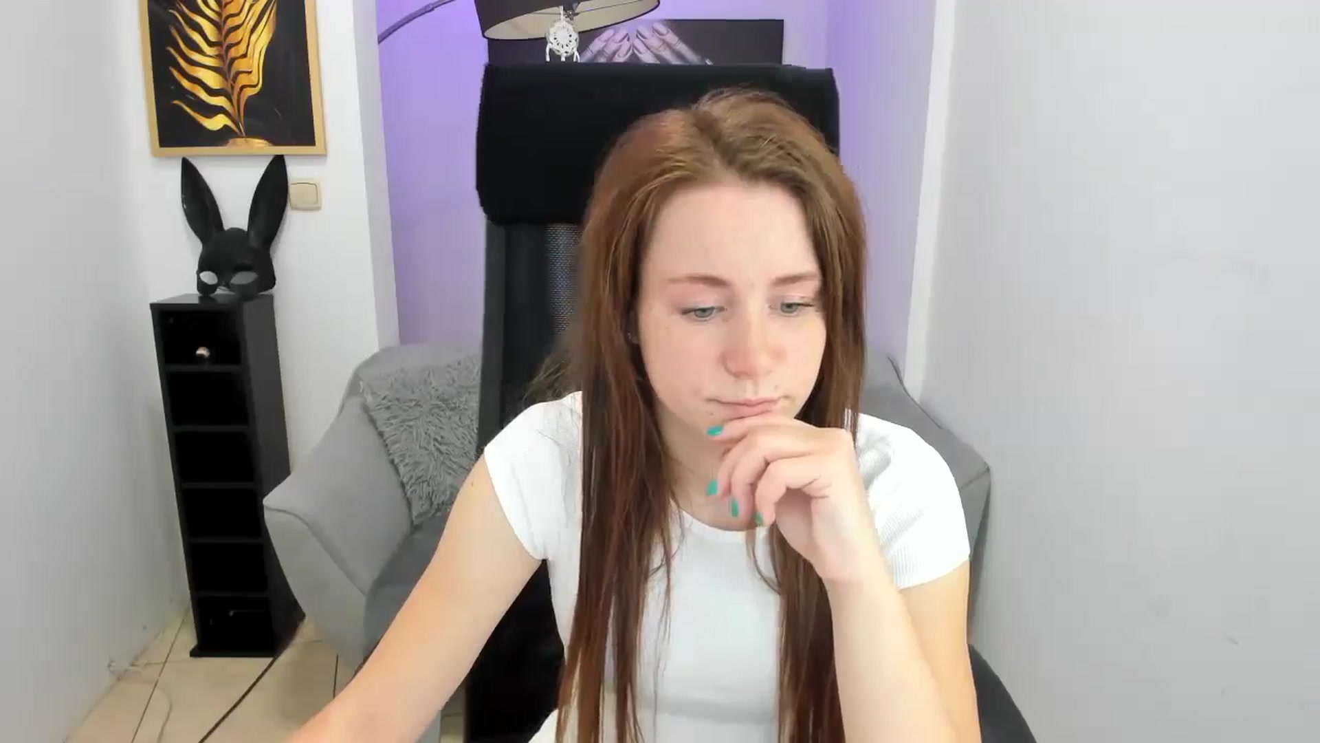 Gallery image thumbnail from Moonshinee's myfreecams stream on, 11/14/2024, 14:10 image 8 of 20
