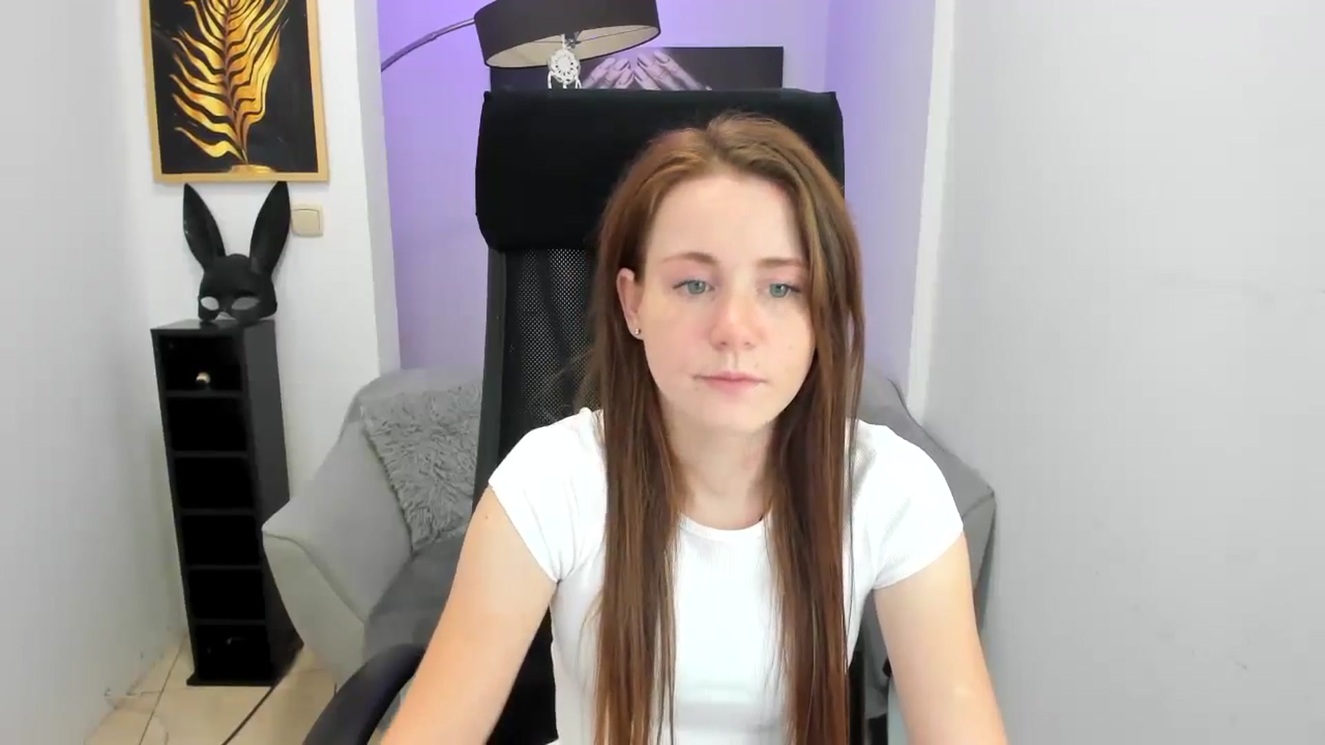 Gallery image thumbnail from Moonshinee's myfreecams stream on, 11/14/2024, 15:35 image 9 of 20