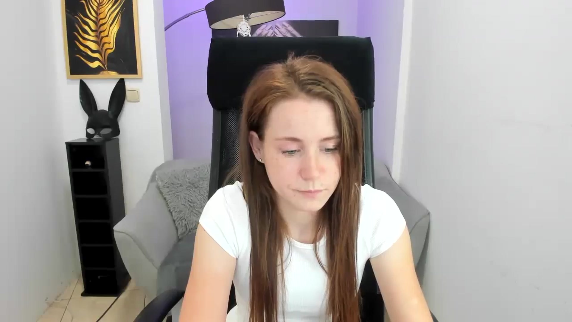 Gallery image thumbnail from Moonshinee's myfreecams stream on, 11/14/2024, 17:11 image 20 of 20