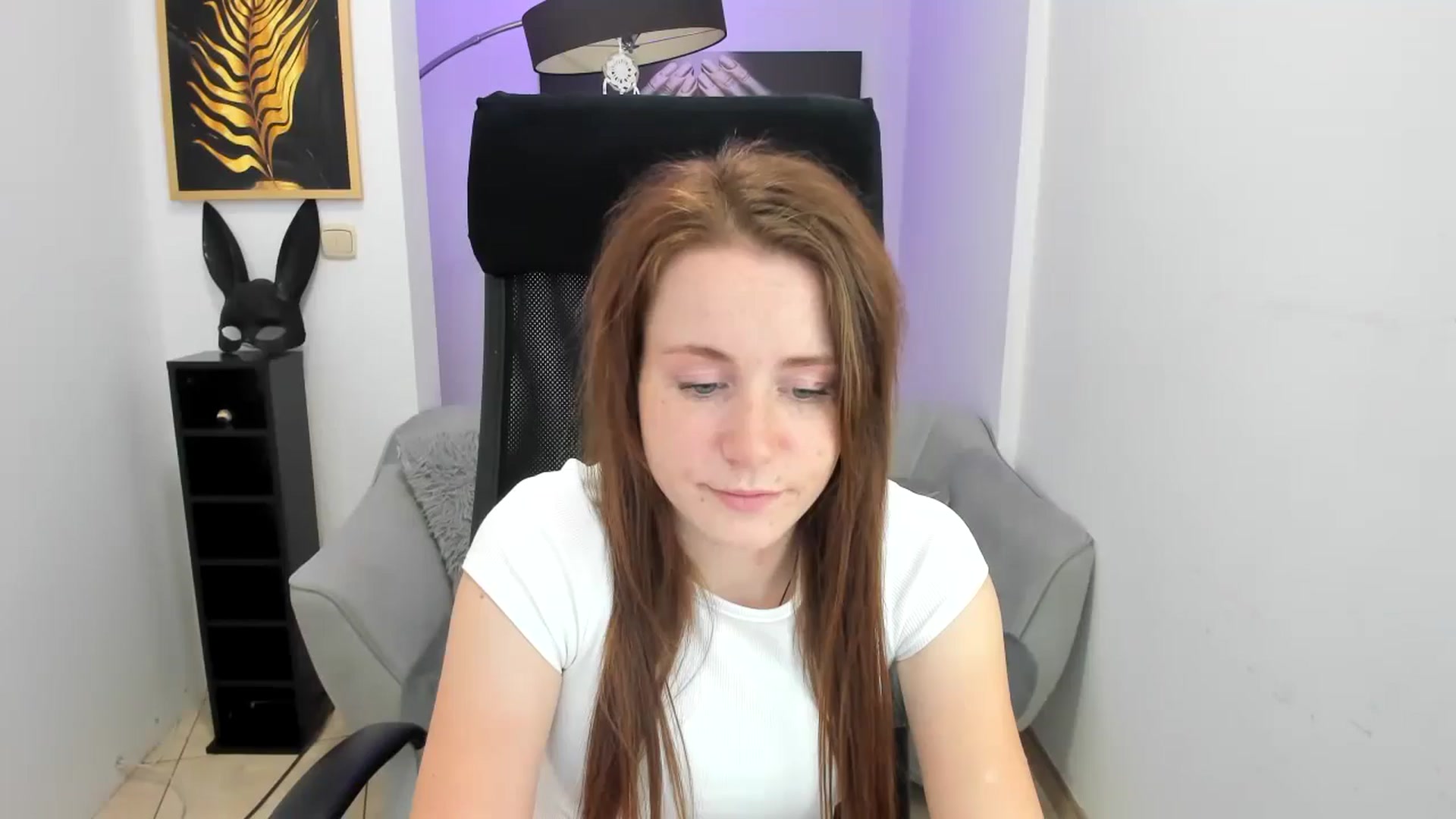 Gallery image thumbnail from Moonshinee's myfreecams stream on, 11/14/2024, 18:04 image 11 of 20