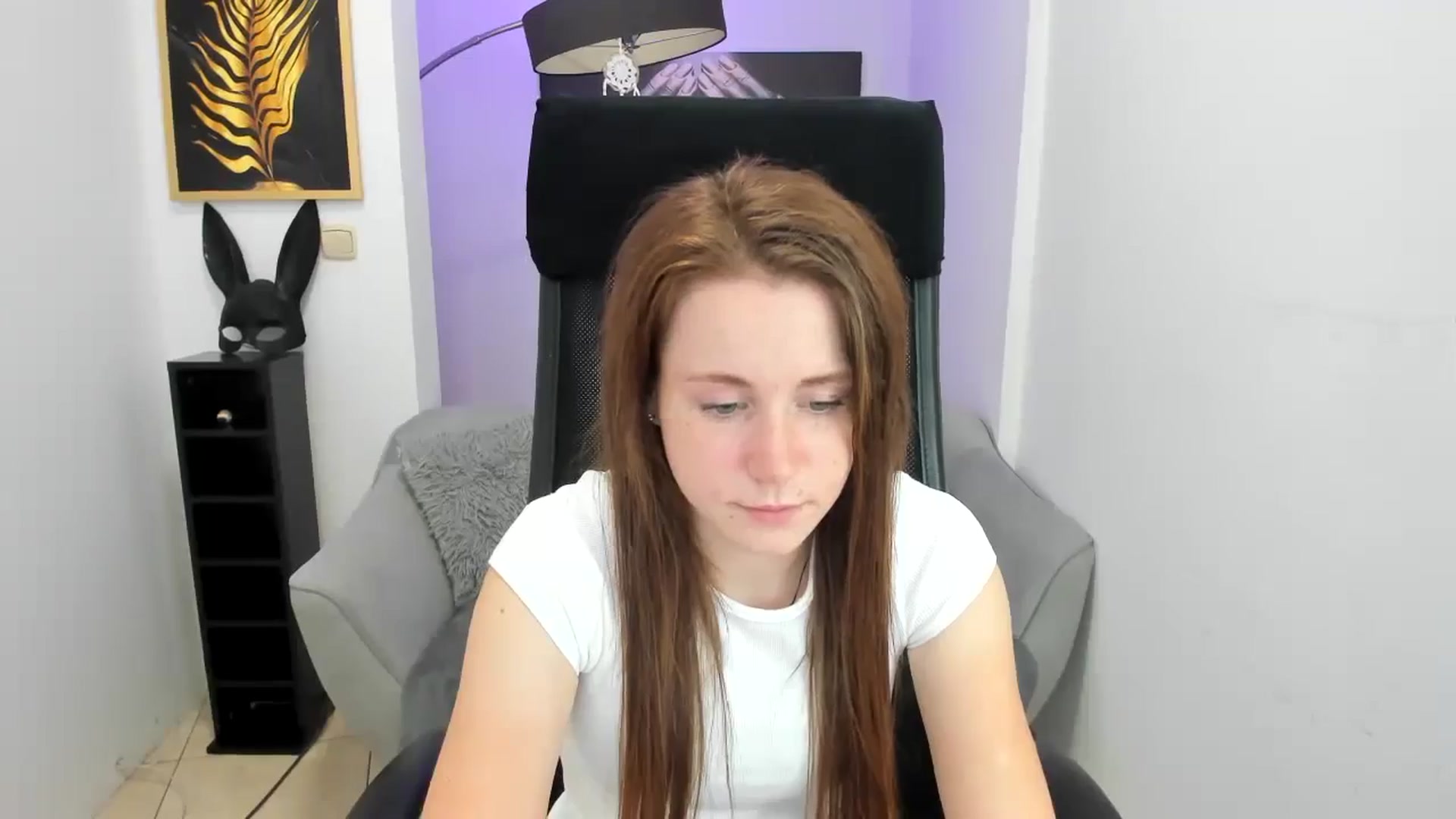 Gallery image thumbnail from Moonshinee's myfreecams stream on, 11/14/2024, 19:15 image 20 of 20