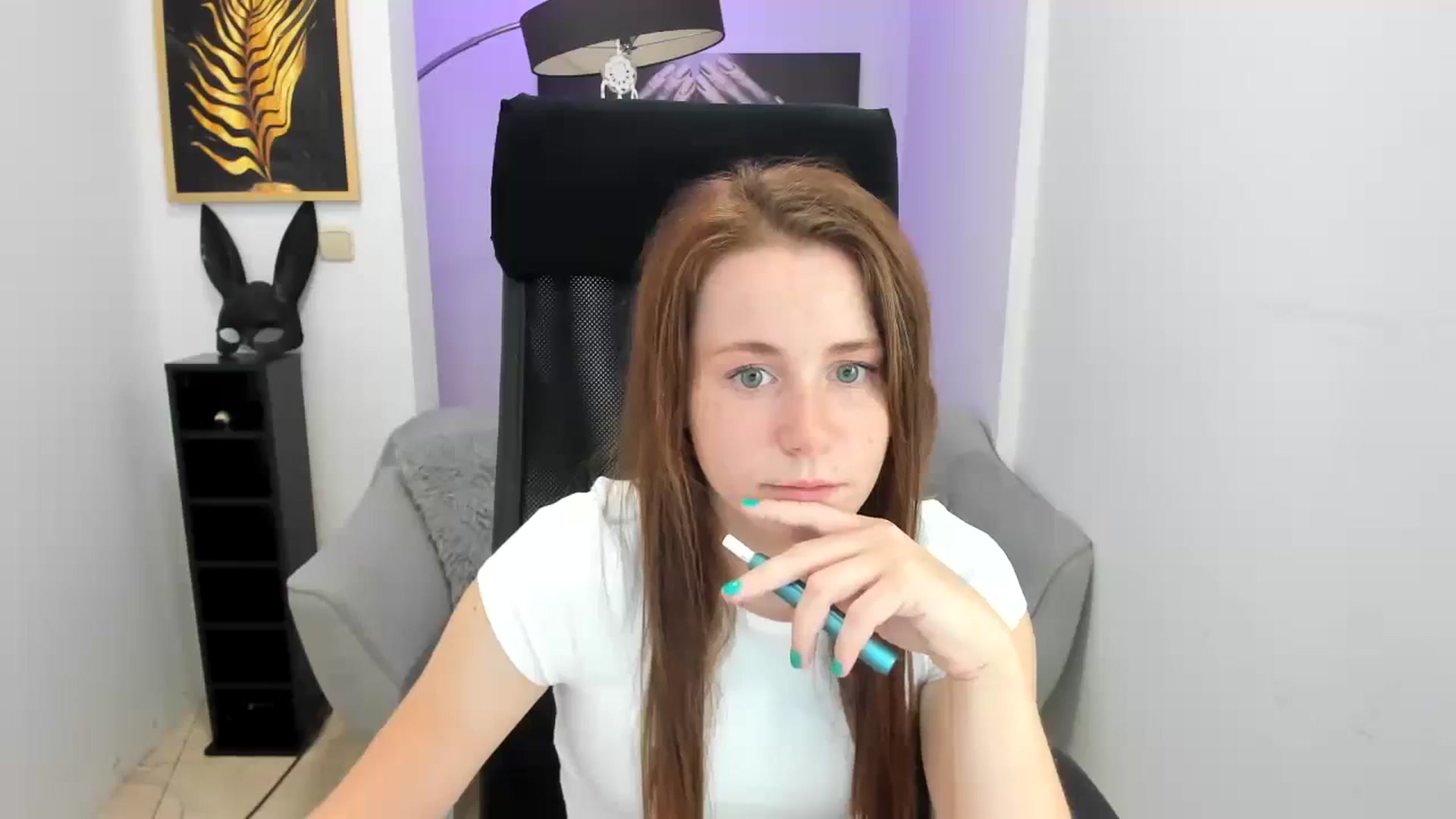 Gallery image thumbnail from Moonshinee's myfreecams stream on, 11/14/2024, 19:51 image 10 of 20