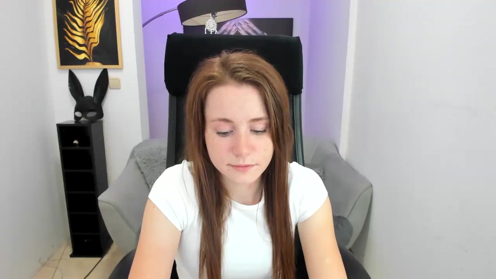 Gallery image thumbnail from Moonshinee's myfreecams stream on, 11/14/2024, 19:51 image 7 of 20