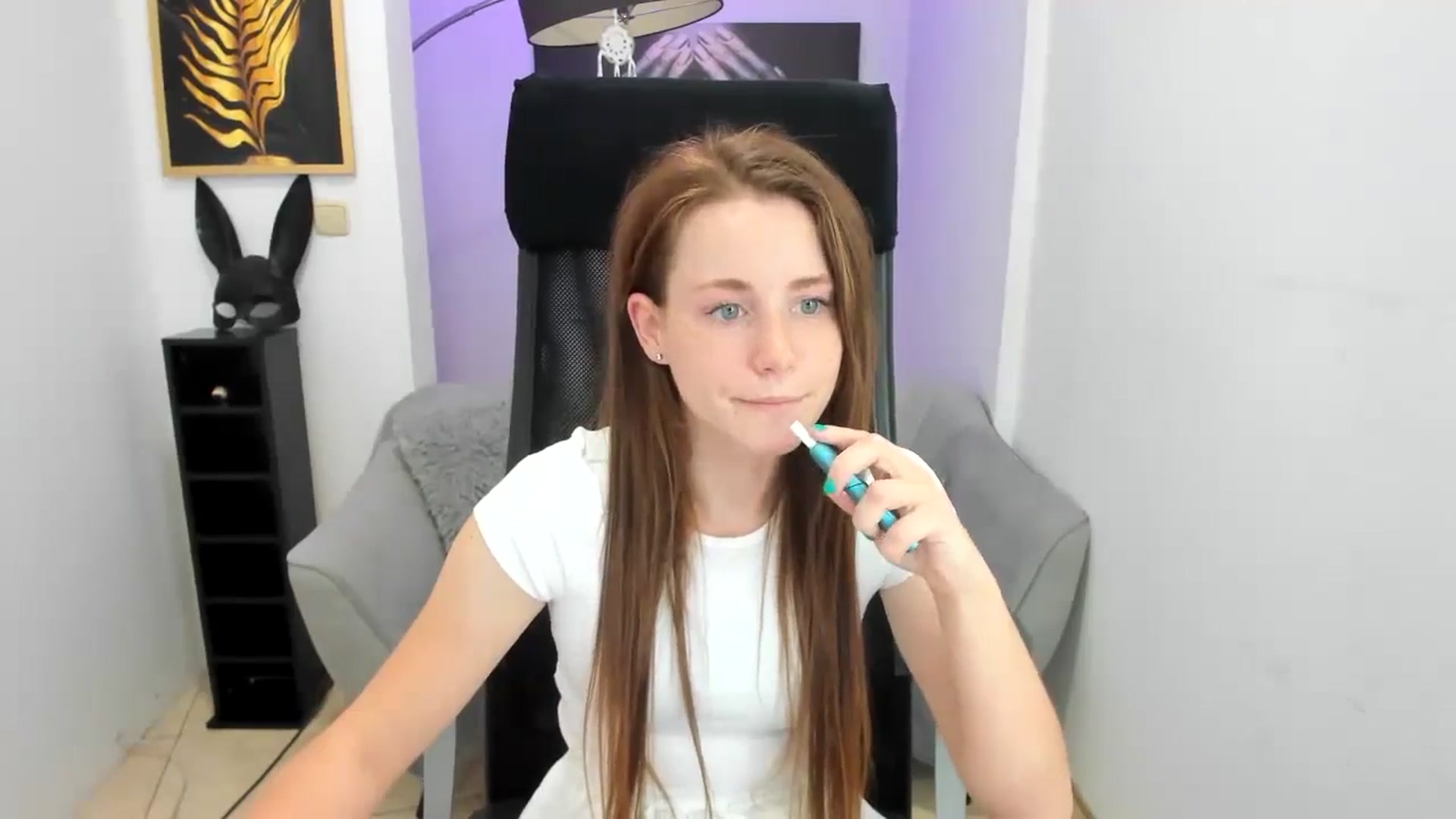Gallery image thumbnail from Moonshinee's myfreecams stream on, 11/14/2024, 20:31 image 5 of 20