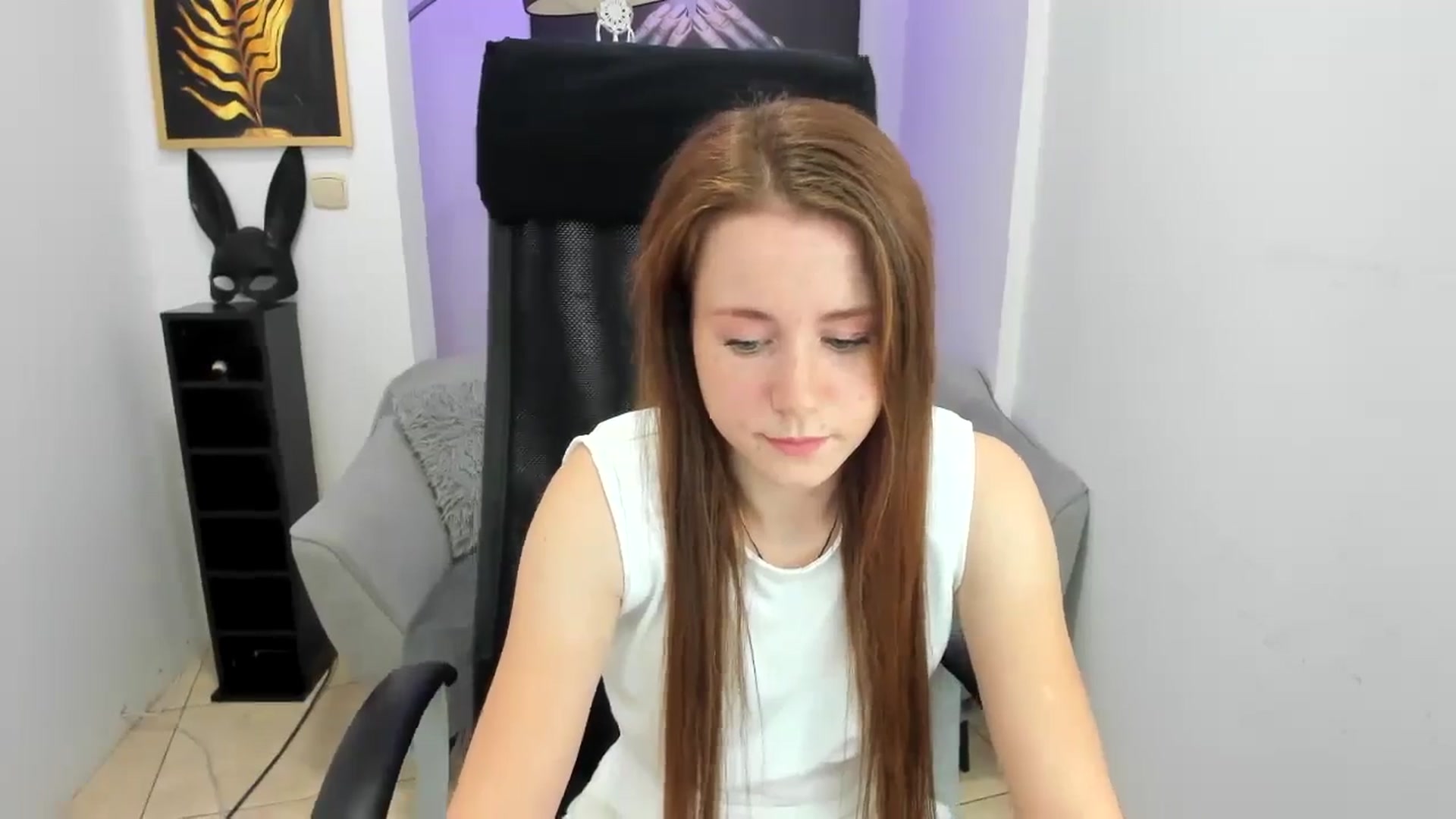 Gallery image thumbnail from Moonshinee's myfreecams stream on, 11/15/2024, 13:40 image 11 of 20