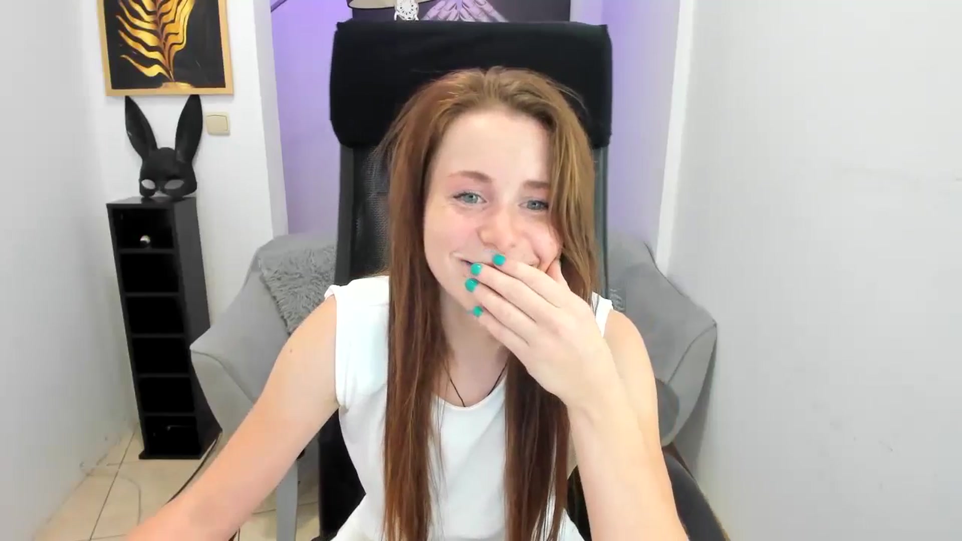 Gallery image thumbnail from Moonshinee's myfreecams stream on, 11/15/2024, 17:51 image 12 of 20